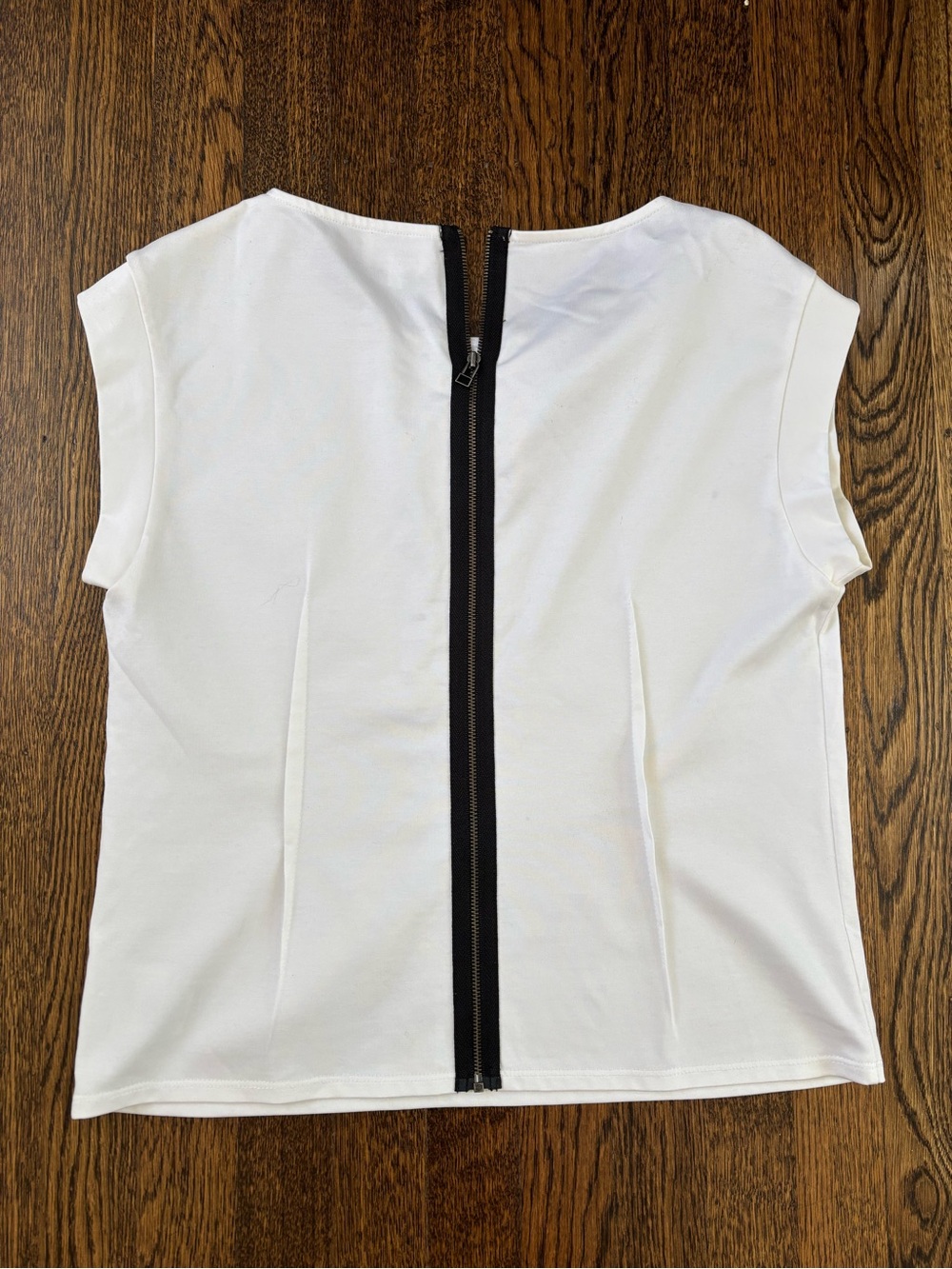 Lanvin en Bleu White Top with Black Bow - Picture 2 of 2